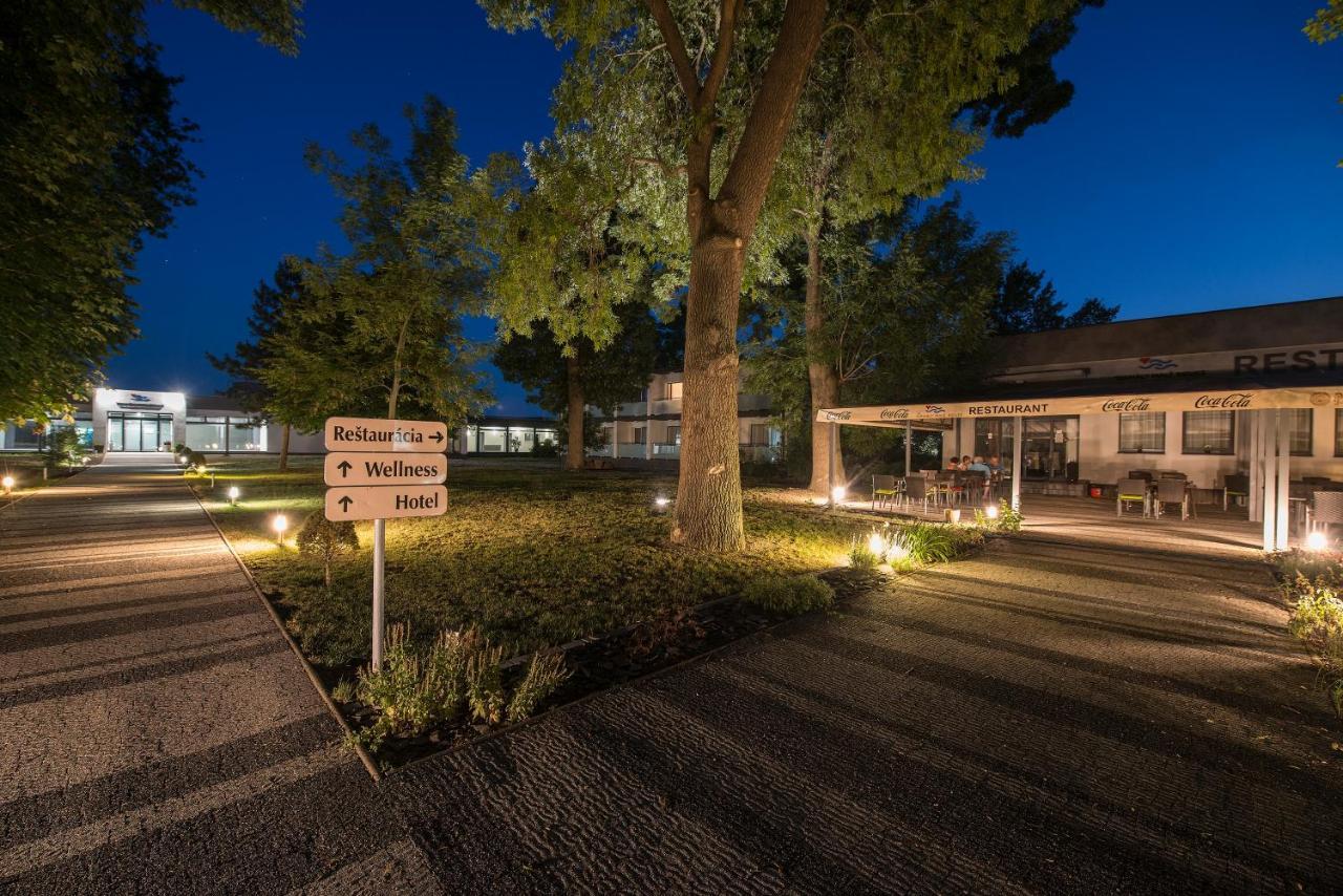 Hotel Termaly Male Bielice Partizánske Exteriér fotografie