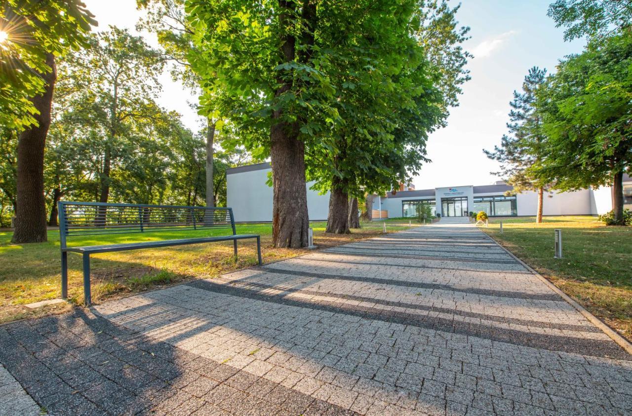 Hotel Termaly Male Bielice Partizánske Exteriér fotografie